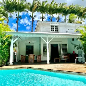Sisley, 4/6p, Piscine Privée, à 100 M Hébergement de vacances Sainte-Rose